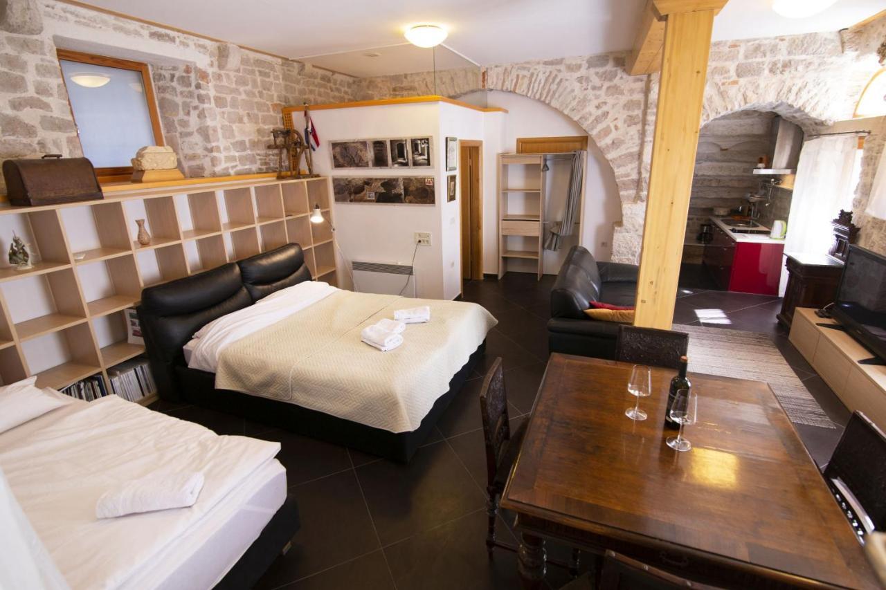 Galera I Apartment Sibenik Luaran gambar